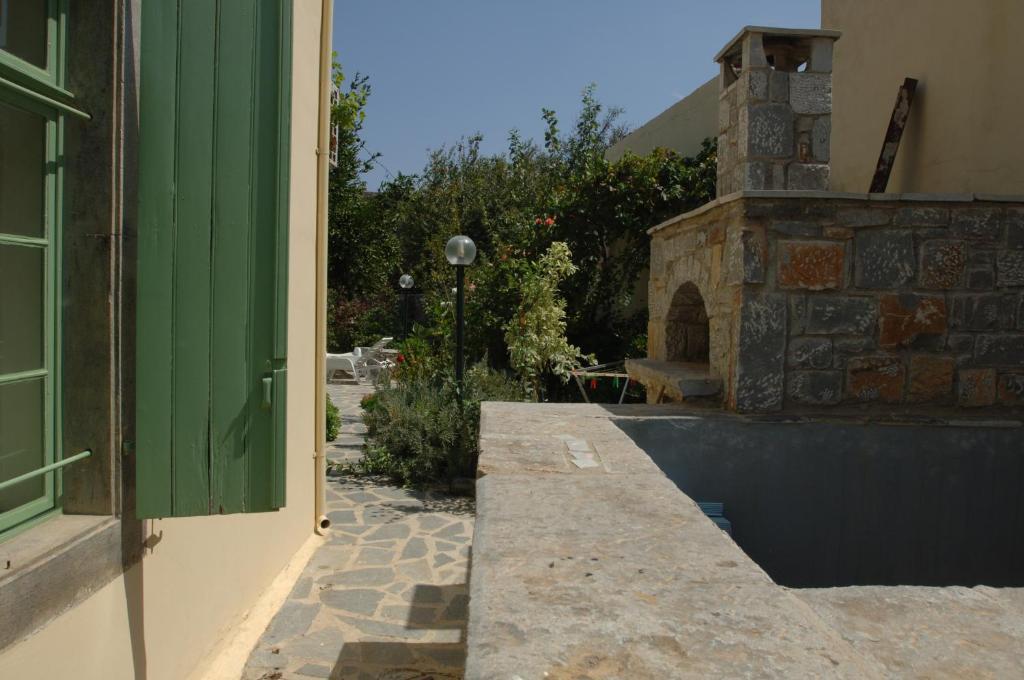 הוילה ניאפוליס Archontiko Spiti מראה חיצוני תמונה